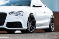   Vossen: Audi RS5   Vossen VPS-301