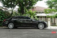 ���� ������� Vossen: Mercedes S-Class �� ������ Vossen VFS-4