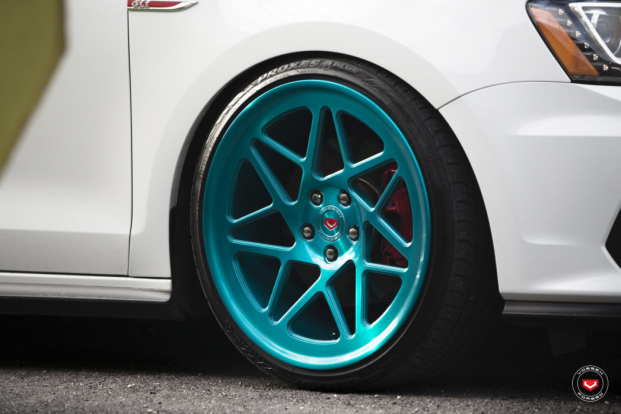 VW Jetta   Vossen LC-109T