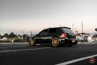   Vossen: VW Golf   Vossen VPS-305T